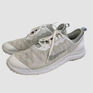 Nike Women's FI Bermuda Golf Sneaker White Gray Size 7